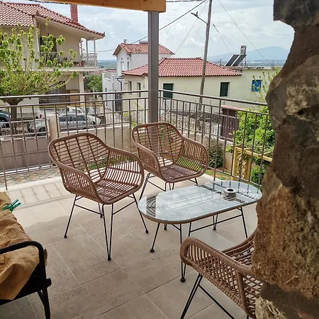 بيت للعطل Alonia *
